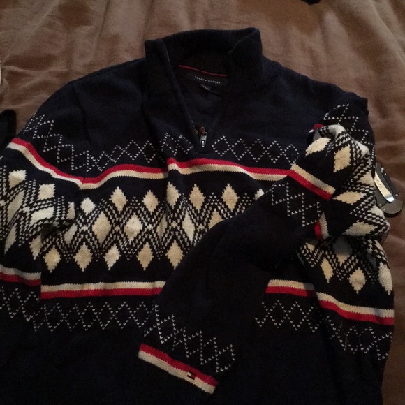Tommy Hilfiger sweater - Picture 1 of 2